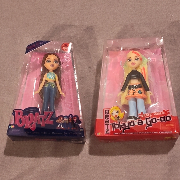 NEW! Mini Bratz Dolls (Set Of 2) - Picture 4 of 9